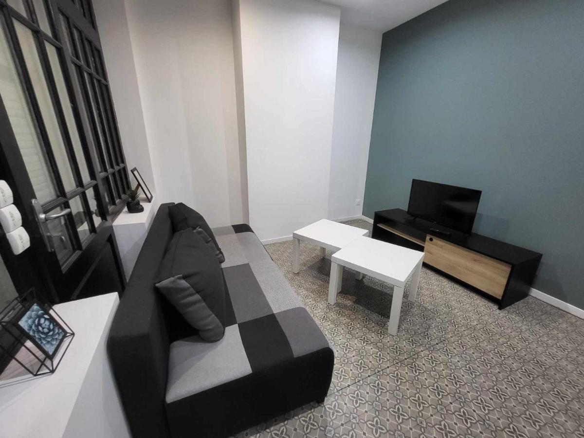 Place Du Canada 2 Apartment Valenciennes Bagian luar foto